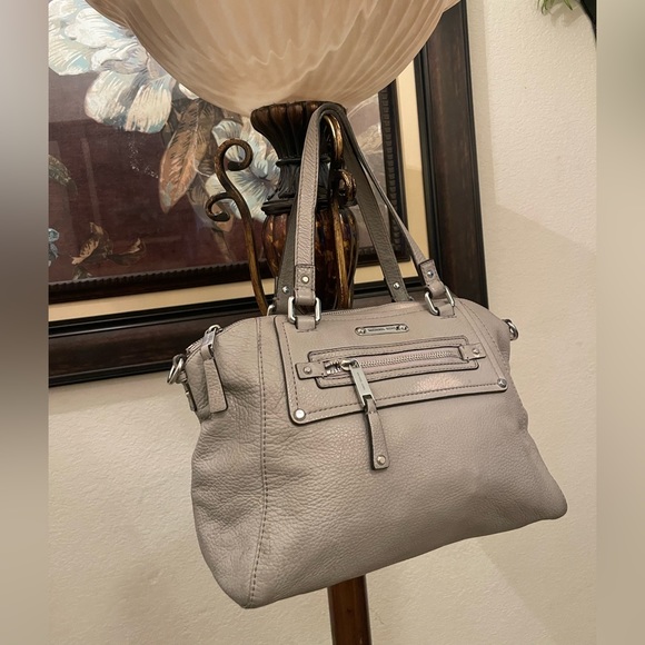 Michael Michael Kors please check all picture of condition - Picture 2 of 16